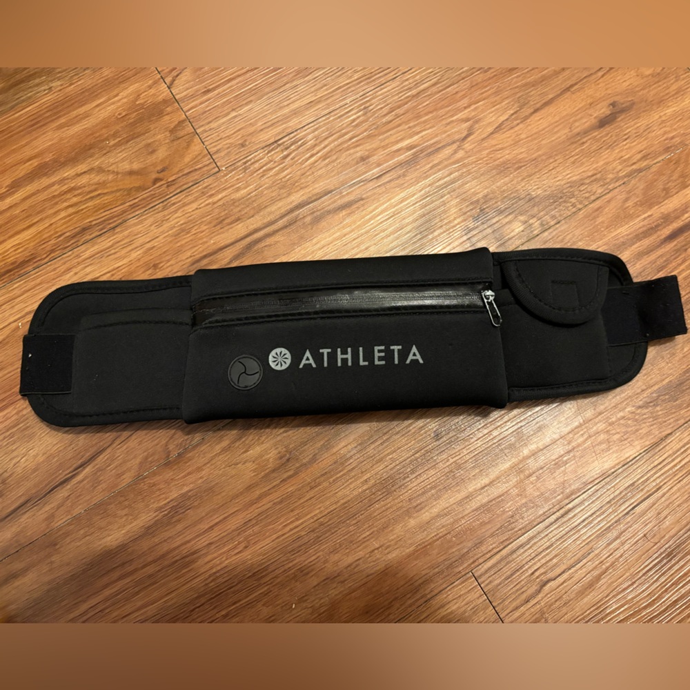 Athleta Black Belt Bag Sleek Minimalist Design